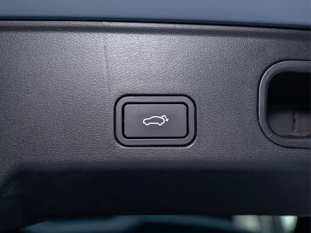 Geely Boyue L — миниатюра 14