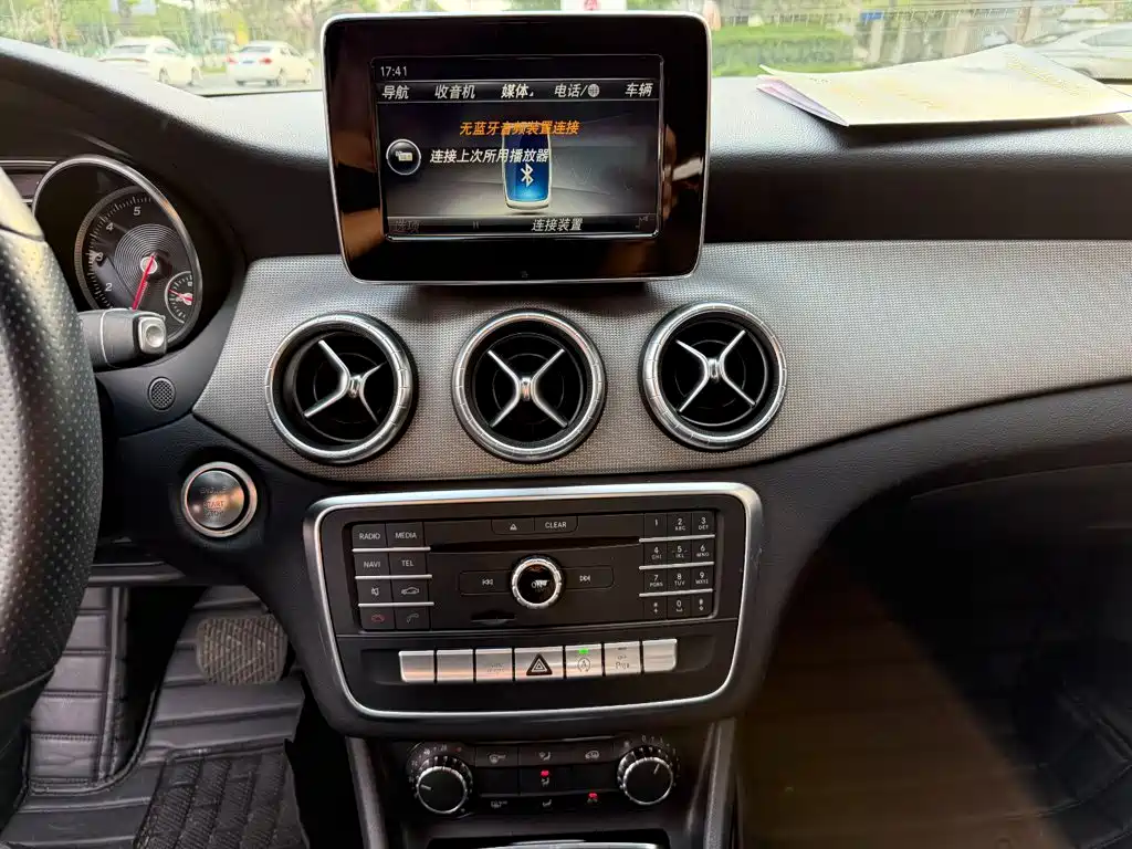 Mercedes-Benz CLA (Import) — миниатюра 9