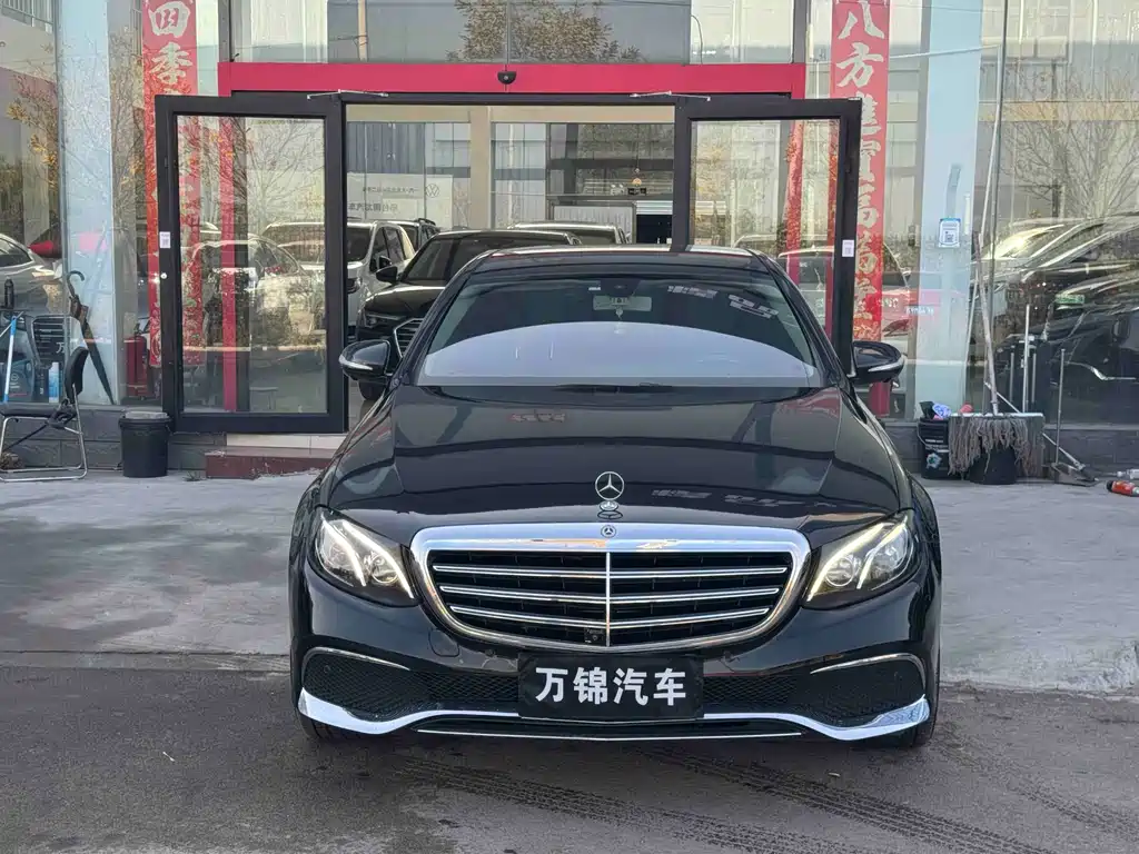MERCEDES-BENZ E CLASS