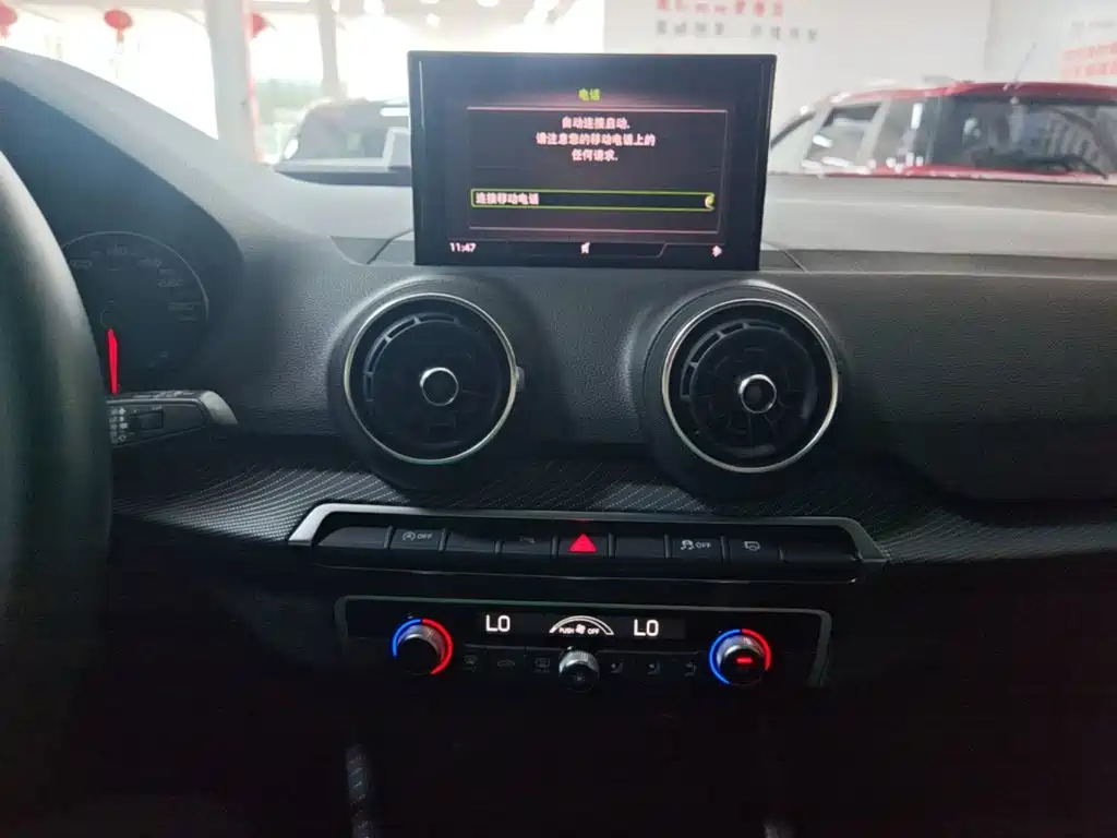 Audi Q2L — миниатюра 13