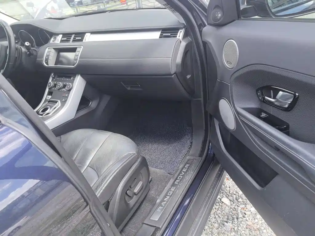 Land Rover Evoque (Import) — миниатюра 18