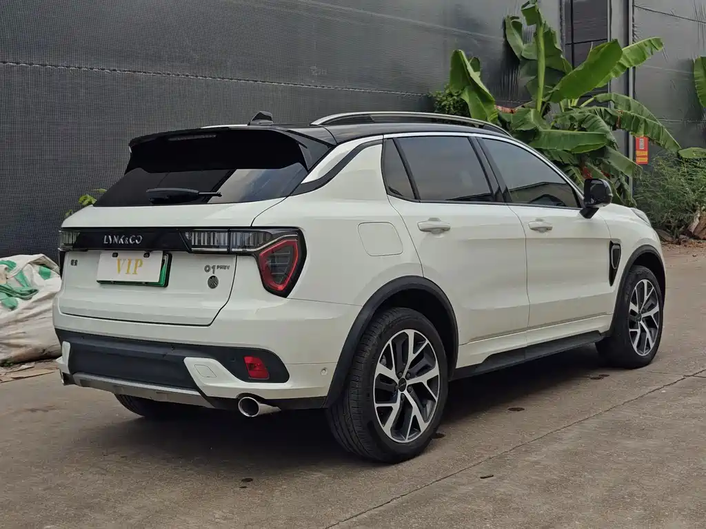 Lynk & Co 01 EM-P — миниатюра 4