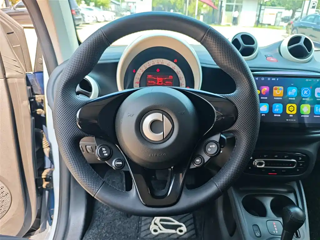 smart Smart Fortwo — миниатюра 13