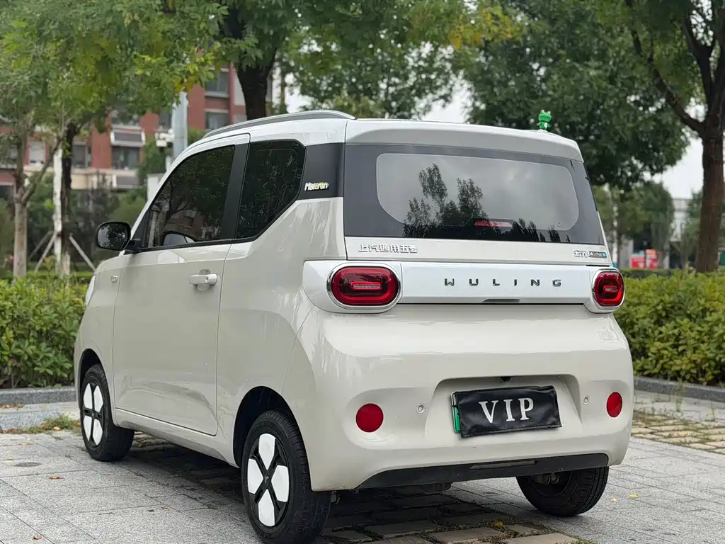 Wuling MINIEV — миниатюра 4