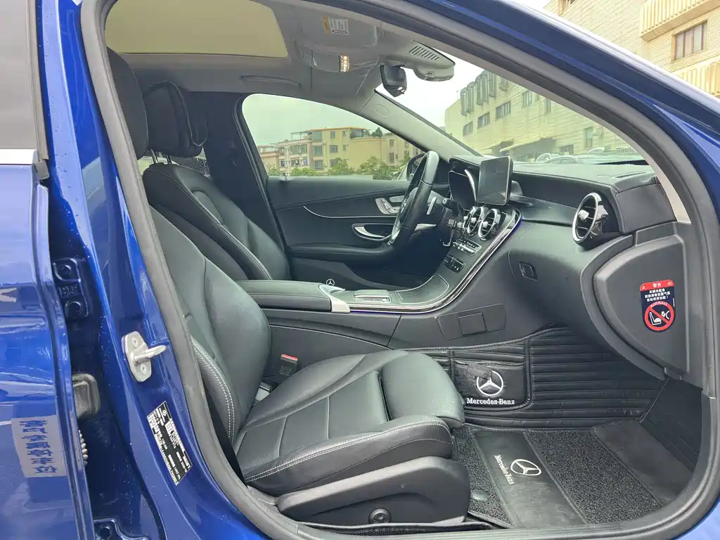 Mercedes-Benz C-Class — миниатюра 15