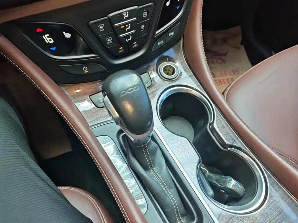 Buick Envision Plus — миниатюра 14