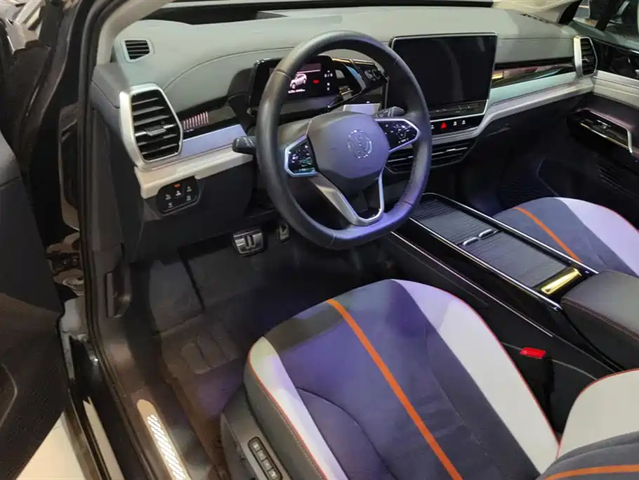 VOLKSWAGEN ID.6 CROZZ