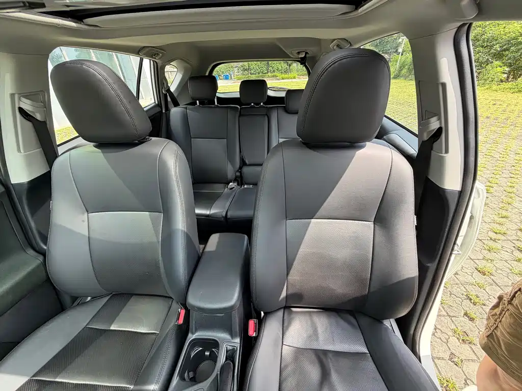 Toyota RAV4 — миниатюра 20