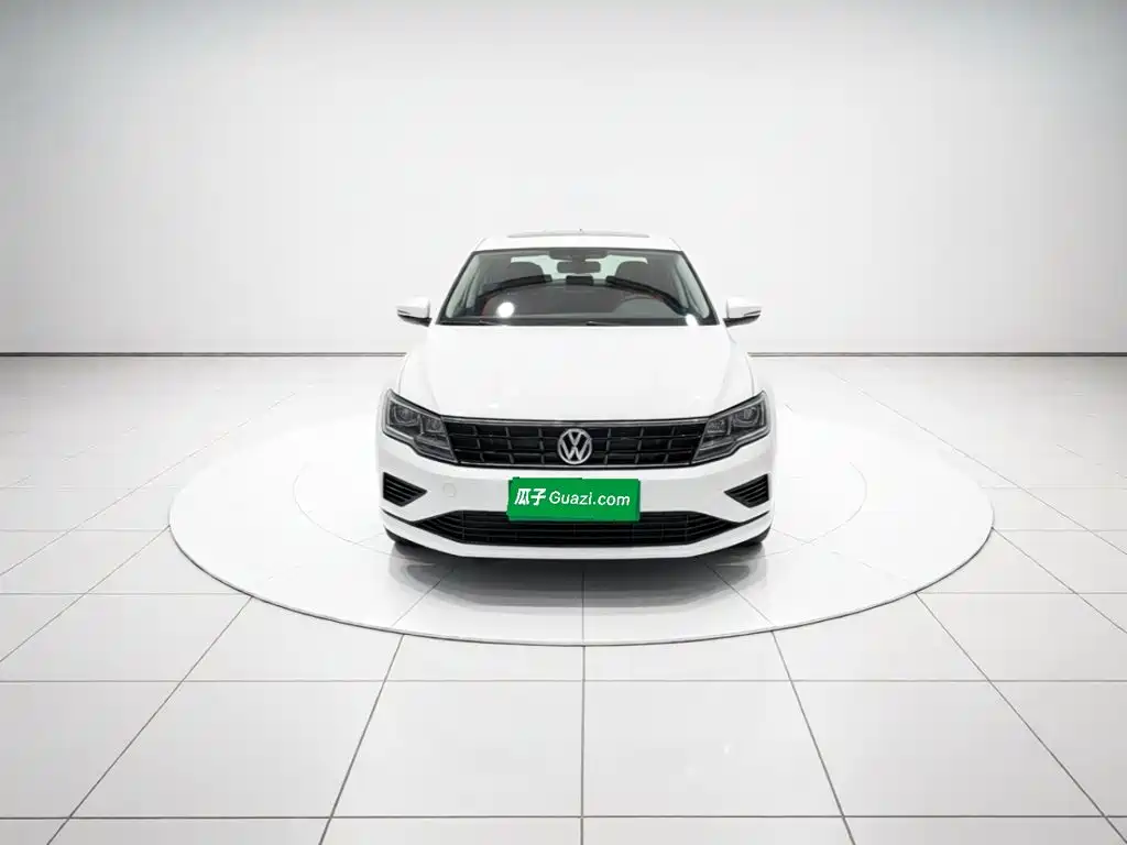 Volkswagen Jetta — миниатюра 2