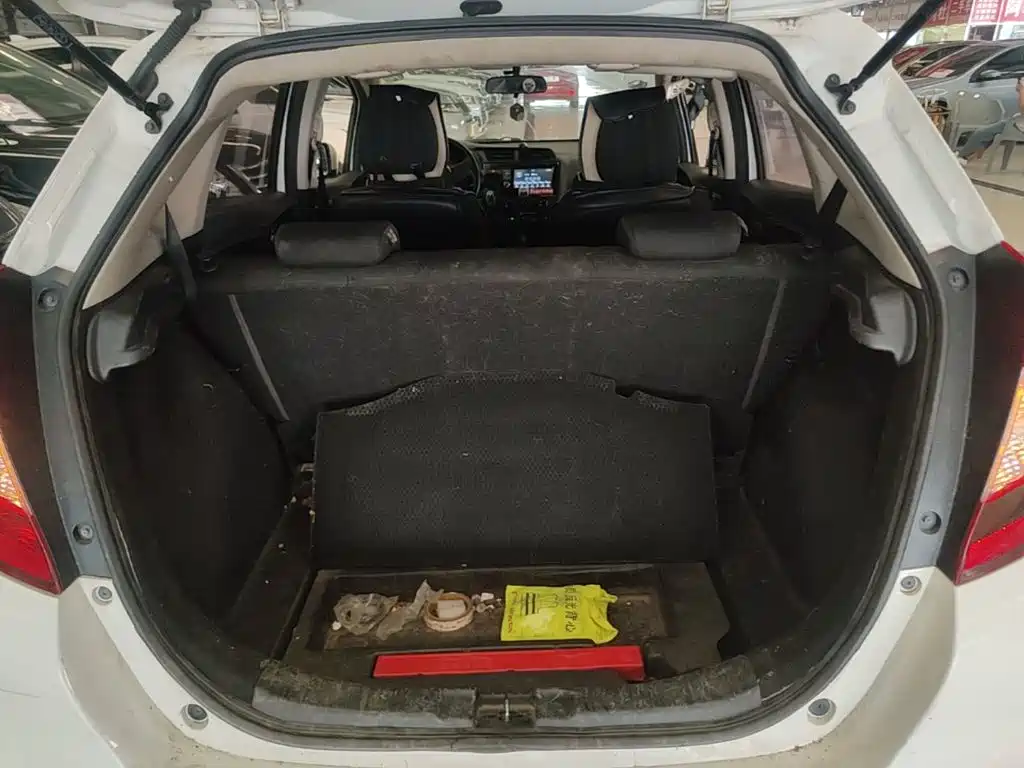 Honda Fit — миниатюра 19