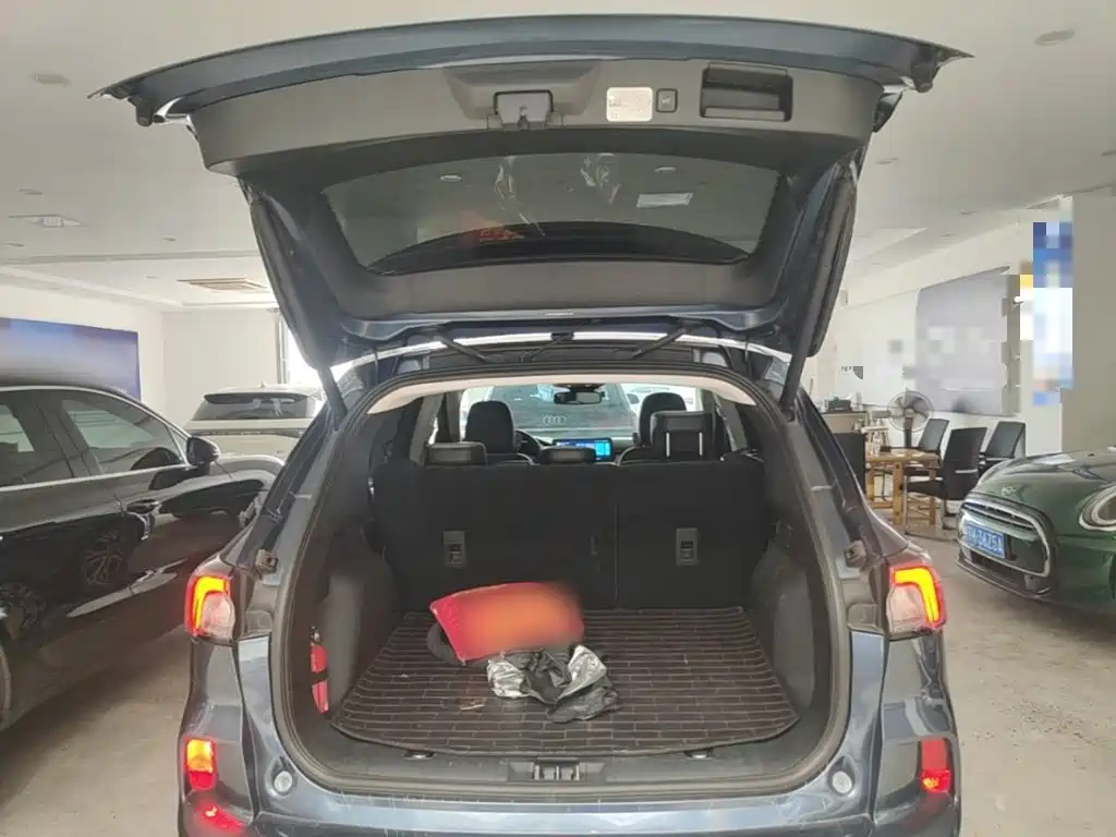 Ford Escape — миниатюра 19