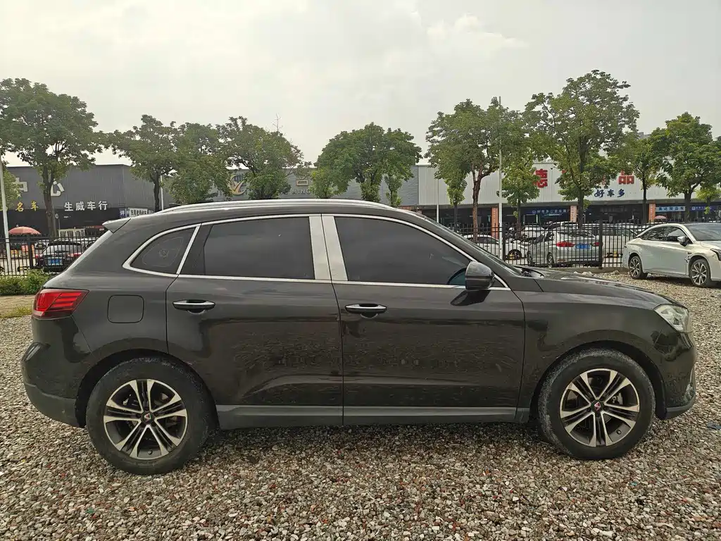 Borgward BX7 — миниатюра 4