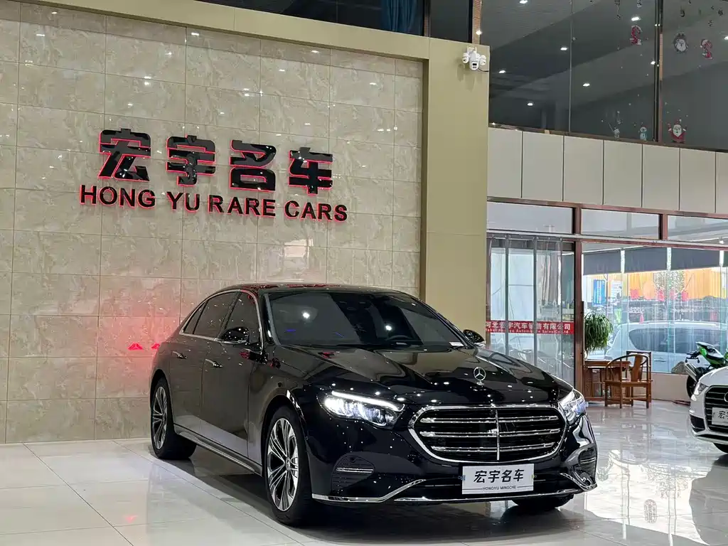 Mercedes-Benz E-Class — миниатюра 3