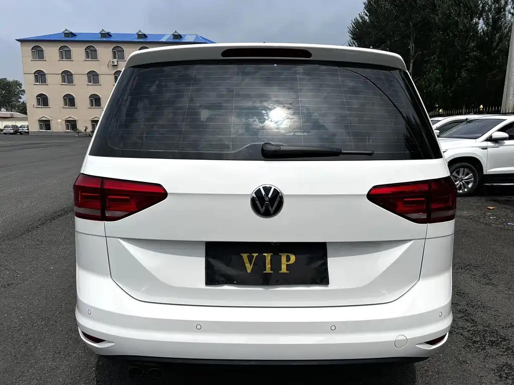 Volkswagen Touran — миниатюра 4