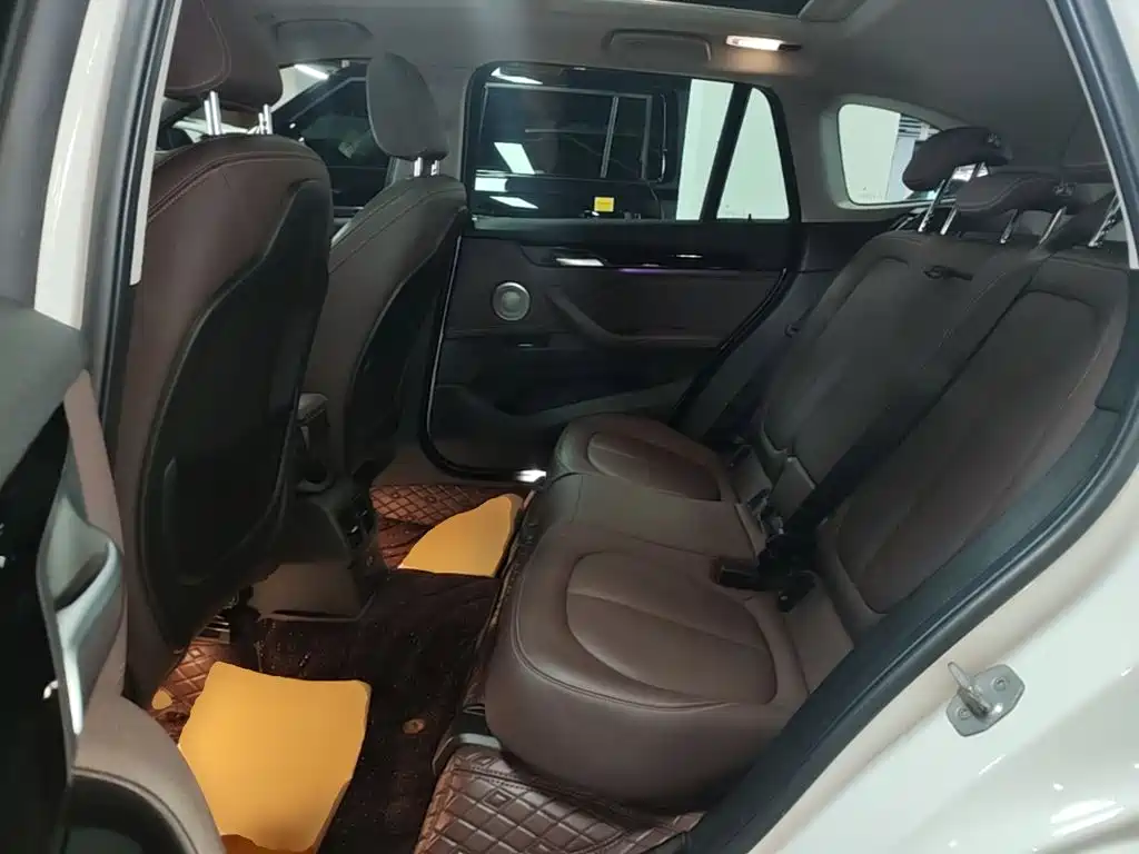 BMW X1 — миниатюра 17