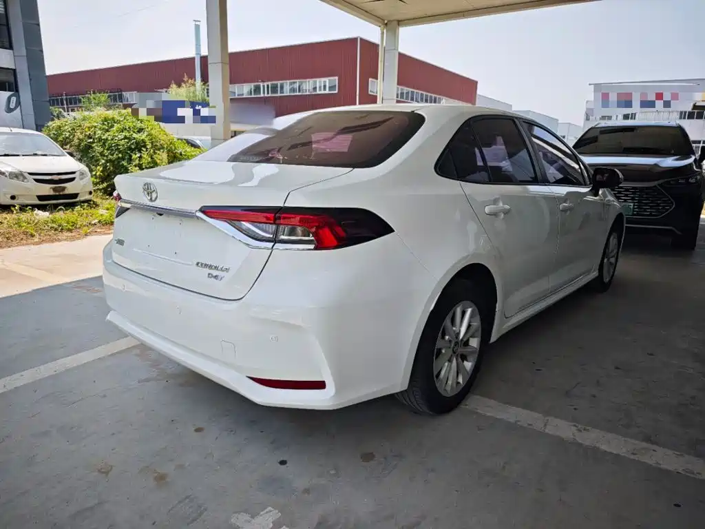 Toyota Corolla — миниатюра 7
