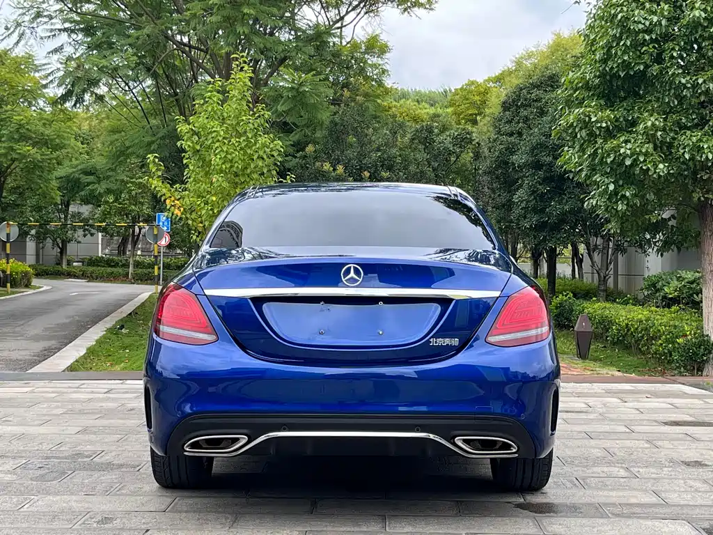 Mercedes-Benz C-Class — миниатюра 8