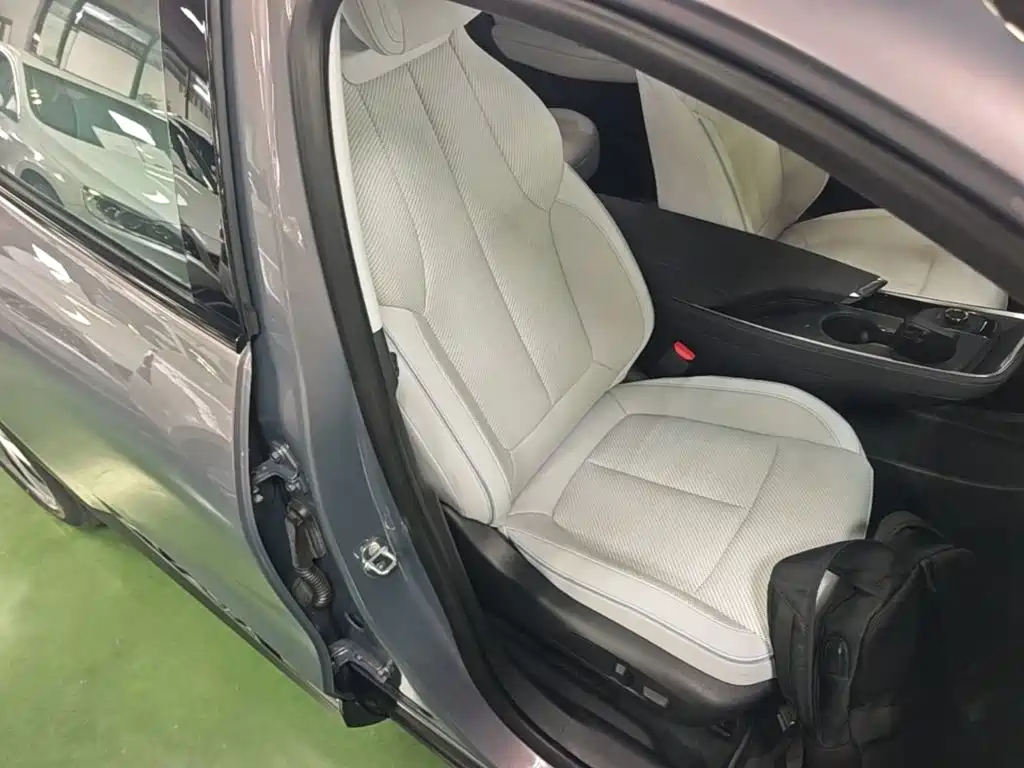 Buick E4 — миниатюра 25
