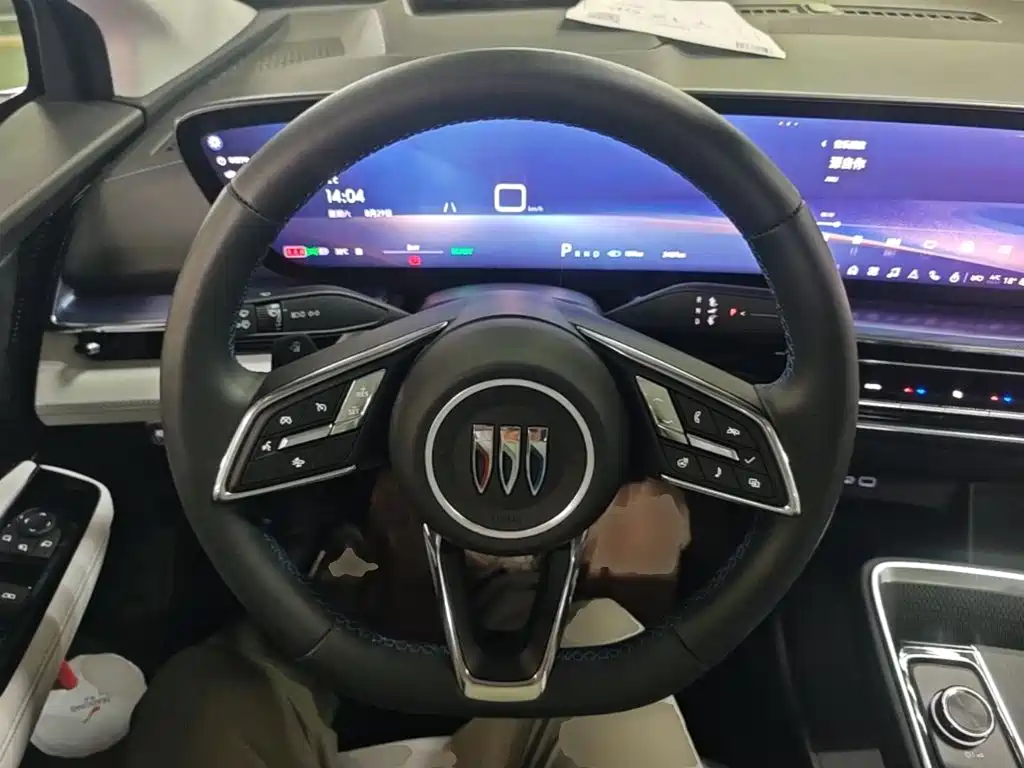 Buick E4 — миниатюра 11