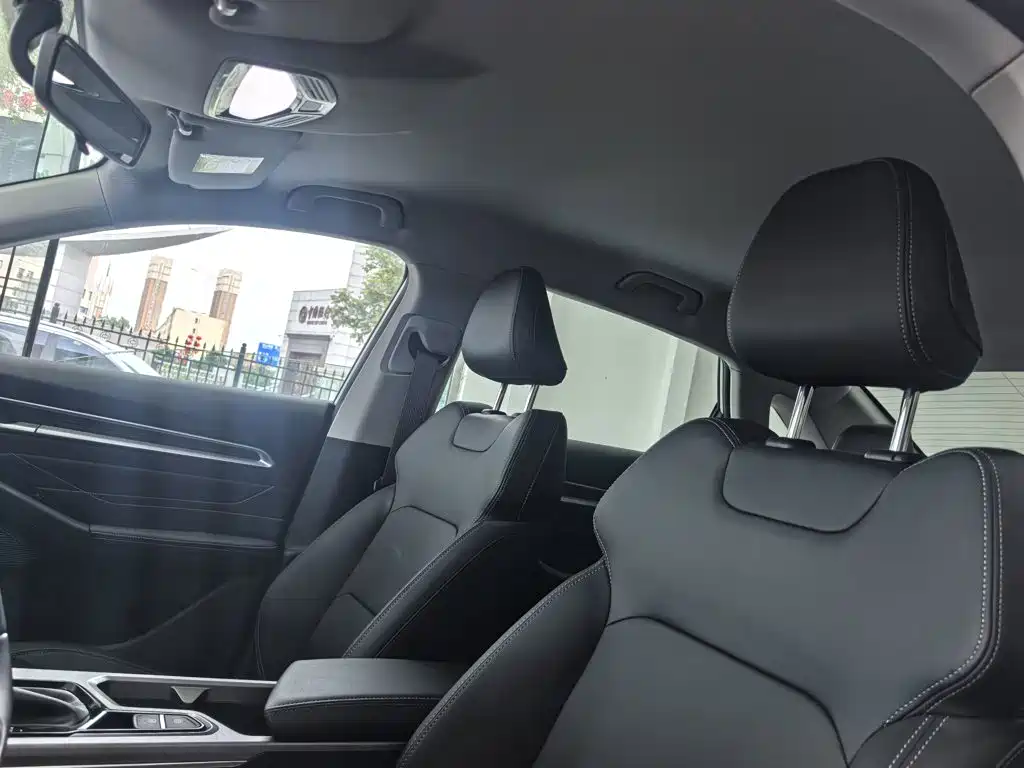 Geely Emgrand — миниатюра 15