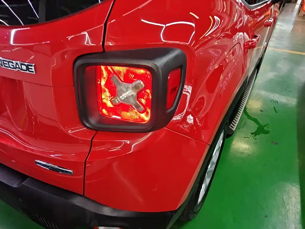 Jeep Renegade — миниатюра 8