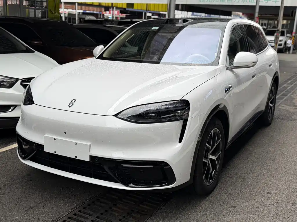 AITO Wenjie 问界M6