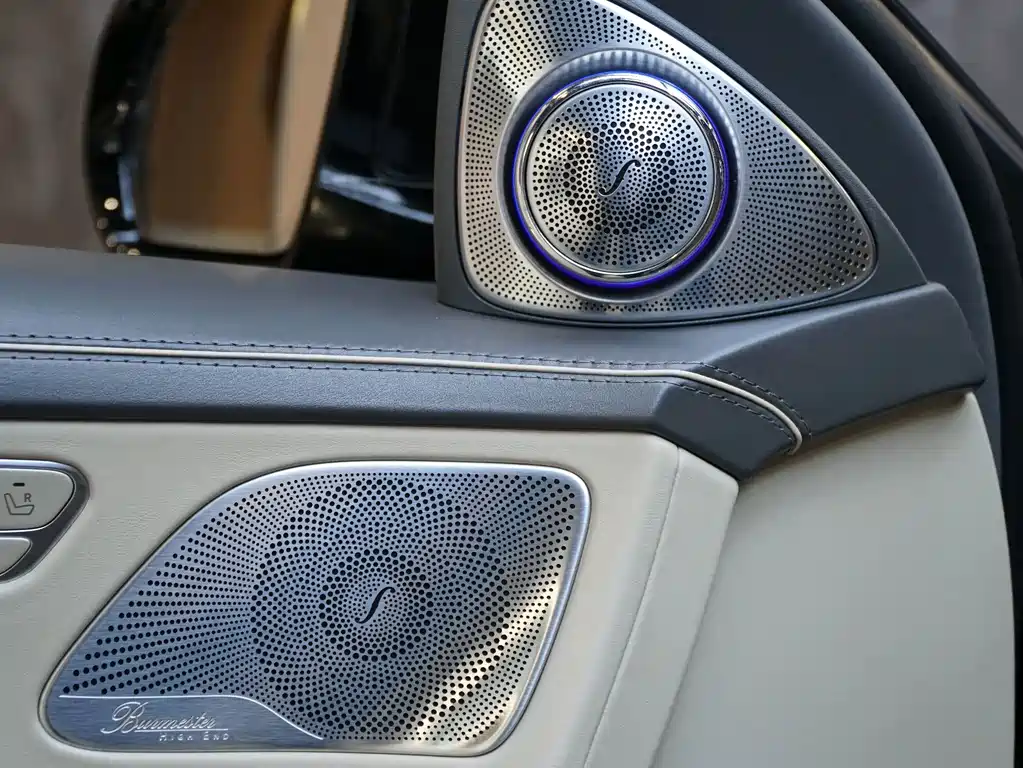 Mercedes-Benz S-Class — миниатюра 17
