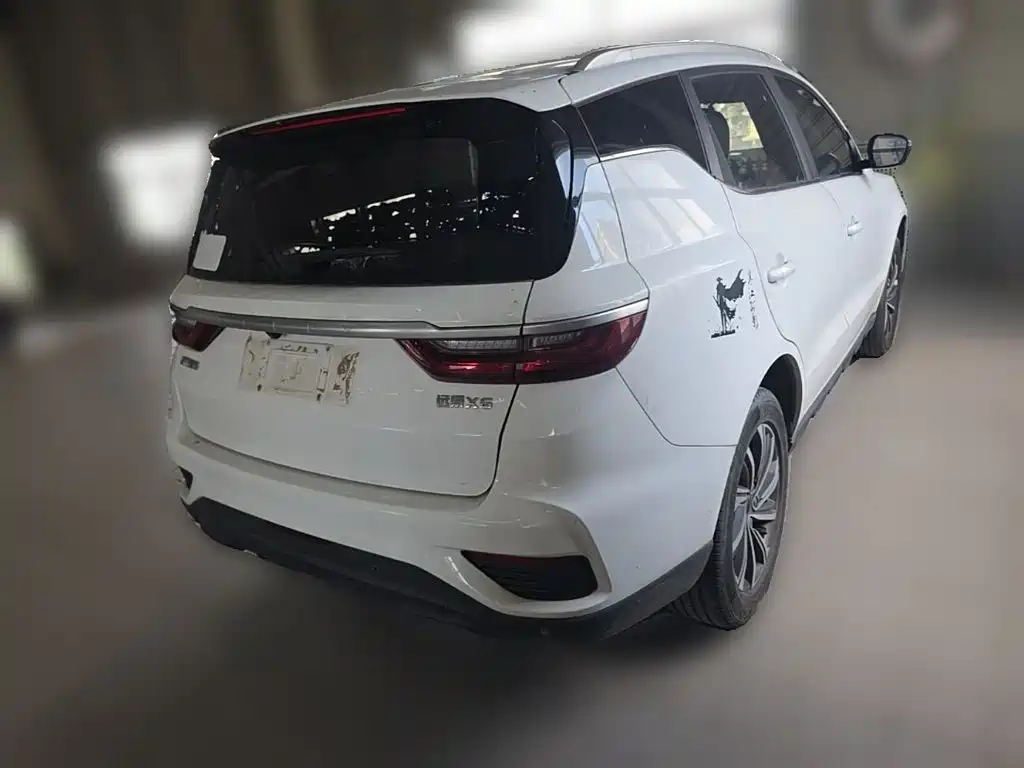 Geely Vision X6 — миниатюра 10