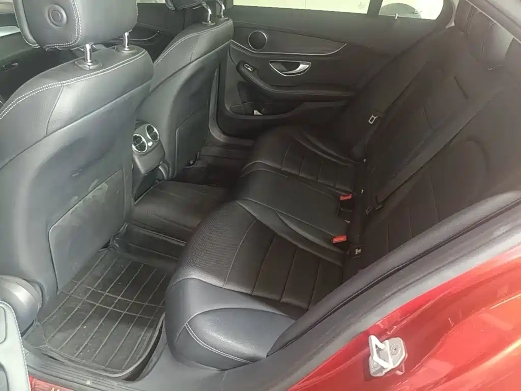 Mercedes-Benz C-Class — миниатюра 17