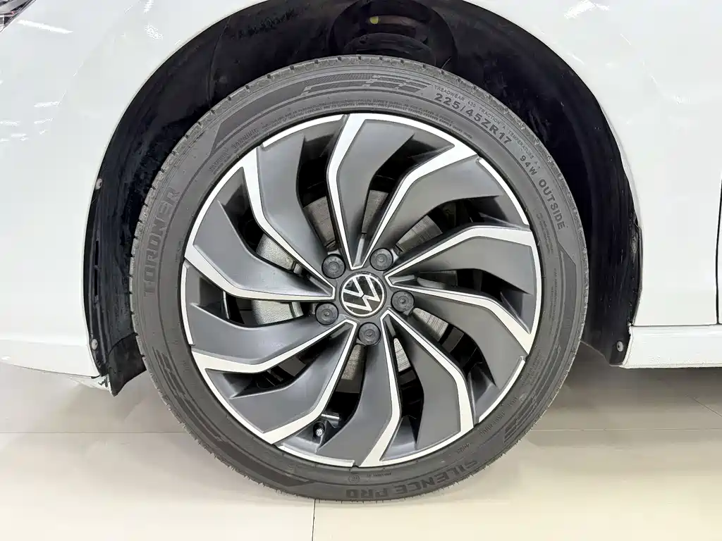Volkswagen Golf — миниатюра 18