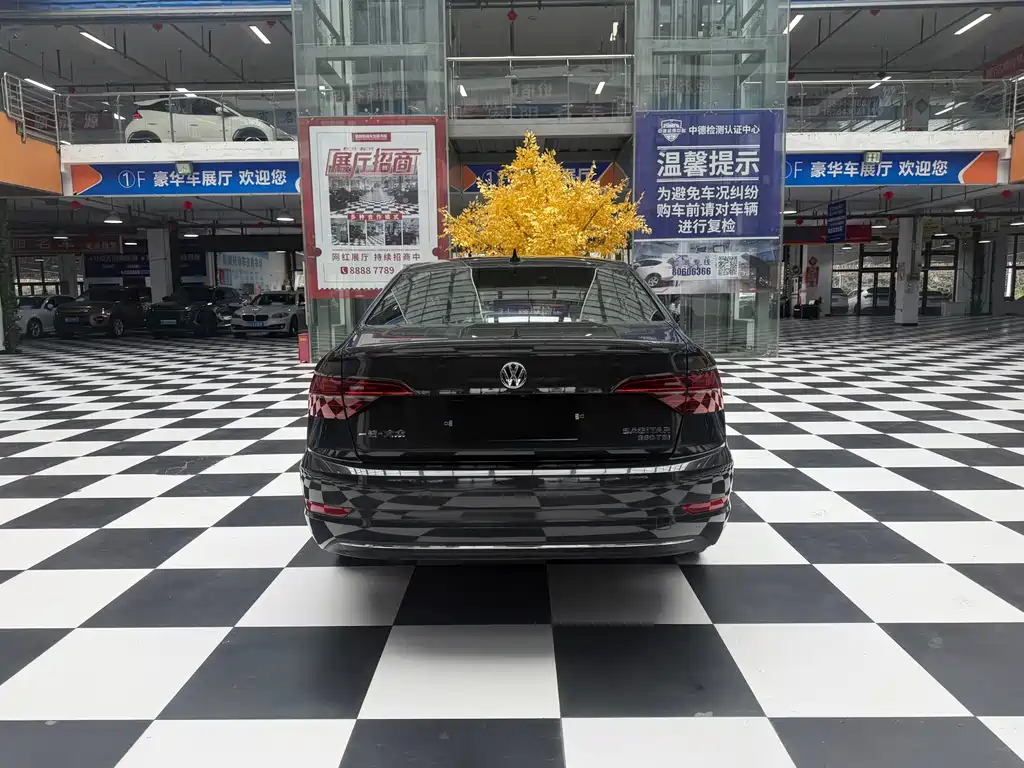 Volkswagen Sagitar — миниатюра 4