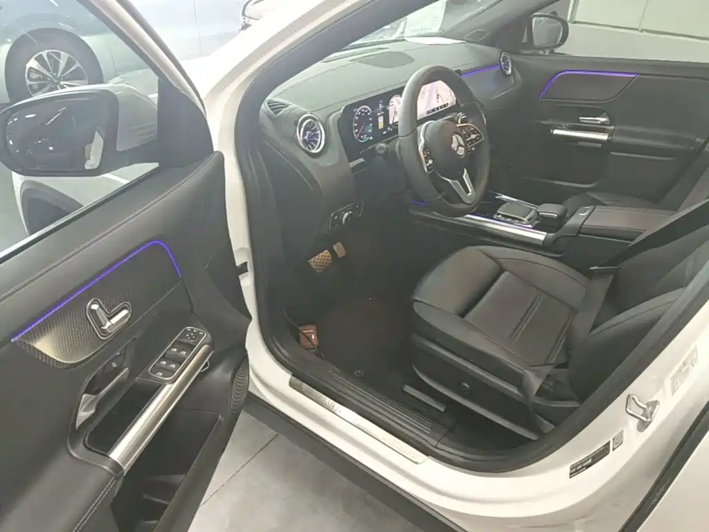 Mercedes-Benz EQA — миниатюра 16