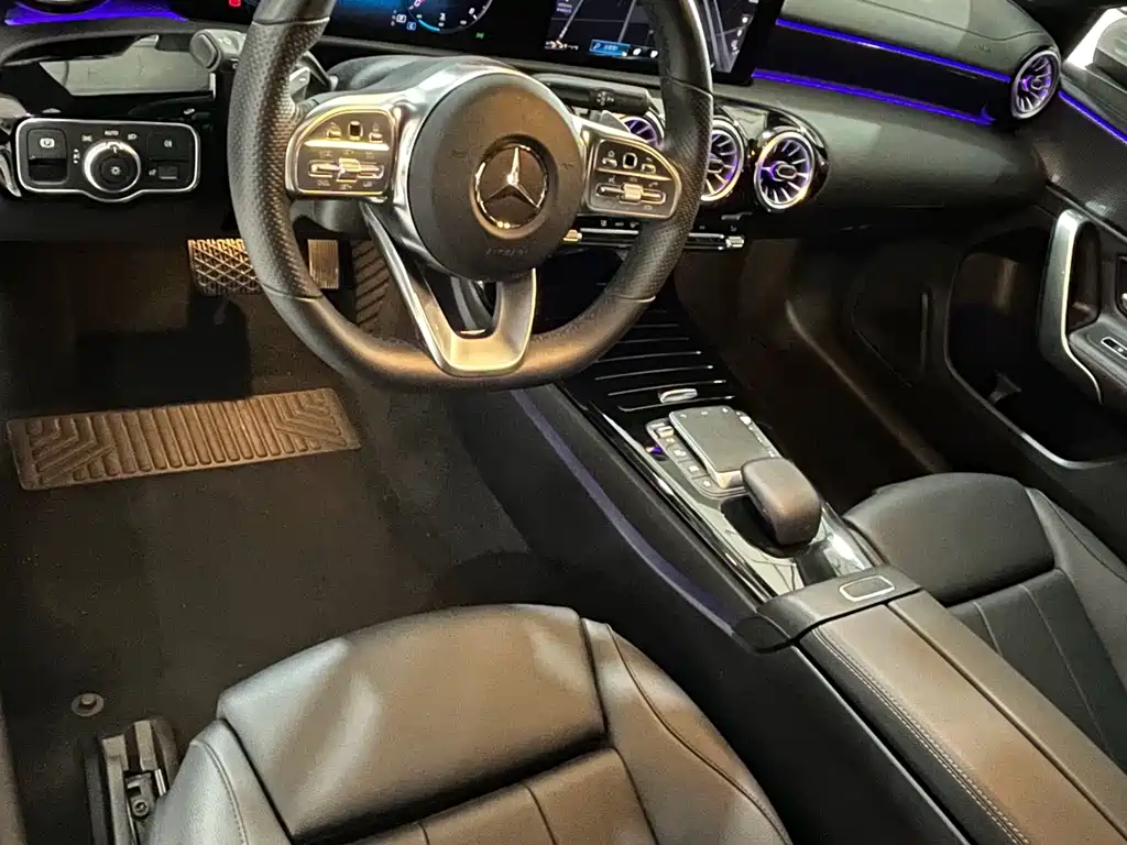 Mercedes-Benz A-Class — миниатюра 7
