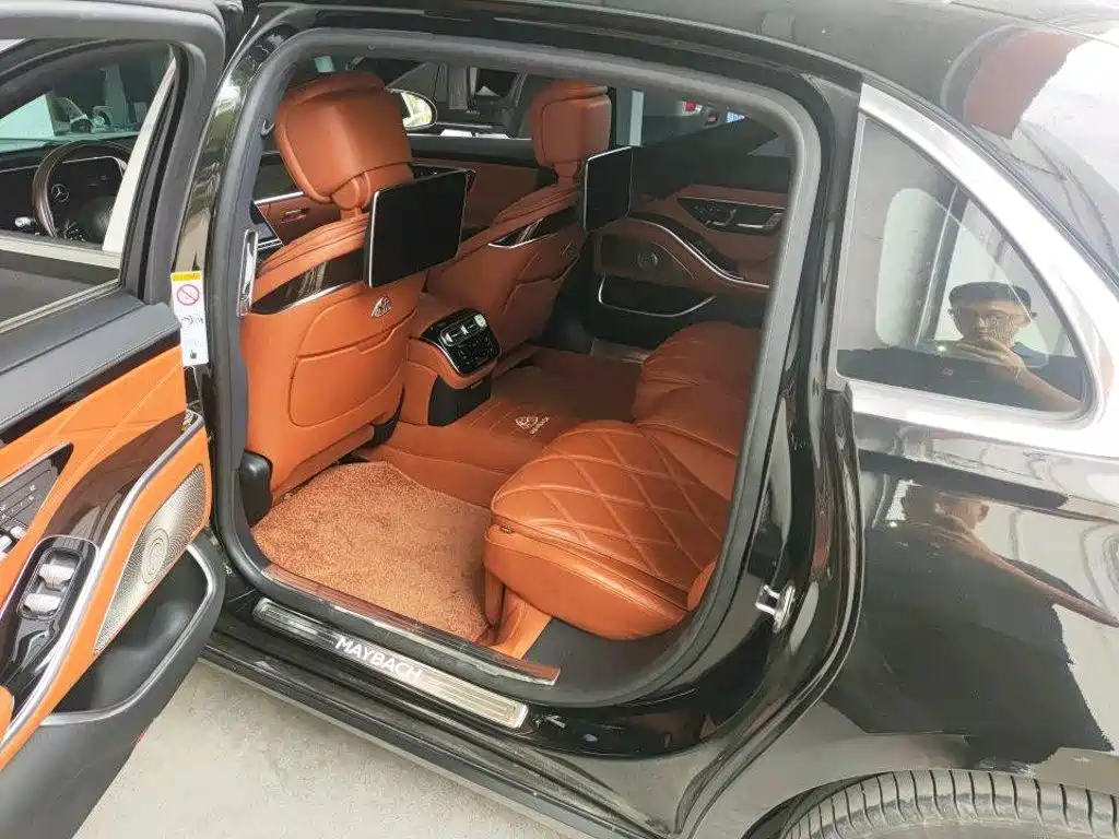 Mercedes-Benz S-Class — миниатюра 12