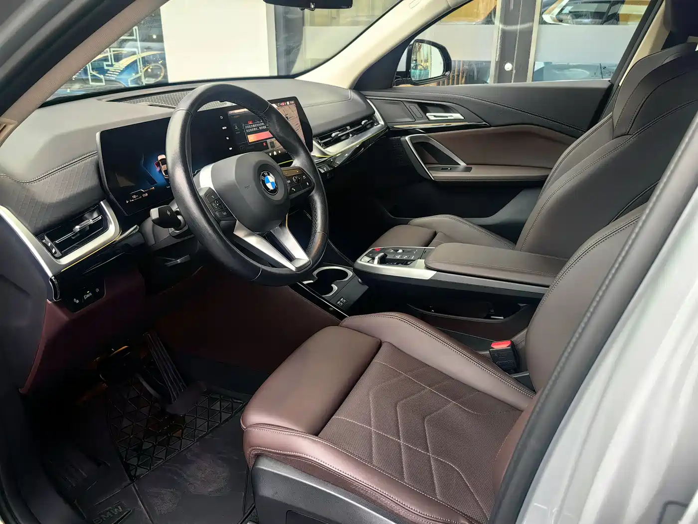 BMW X2 (imported) 2024 Silver/gray из Китая, фото 5