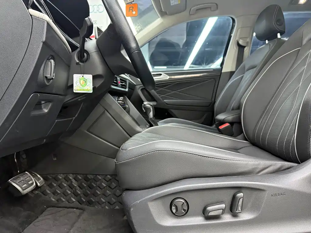 Volkswagen Tiguan L — миниатюра 5