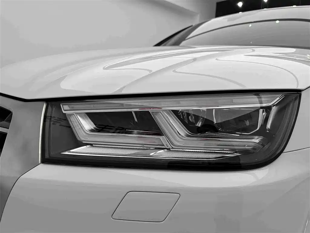 Audi Q5L — миниатюра 27