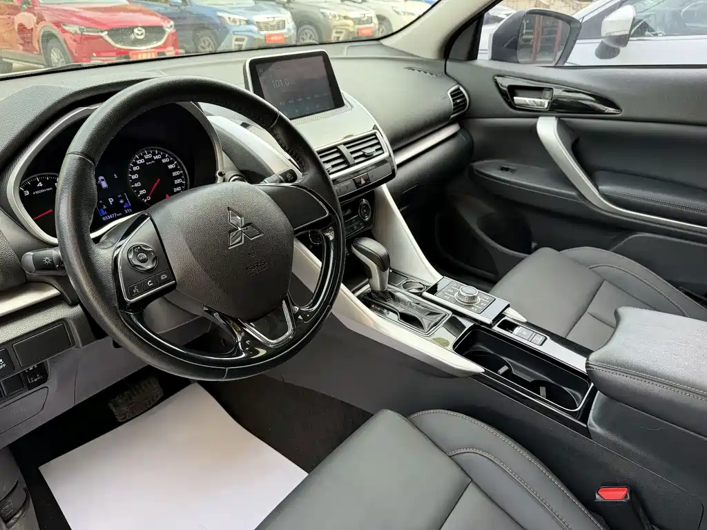Mitsubishi Eclipse Cross — миниатюра 6