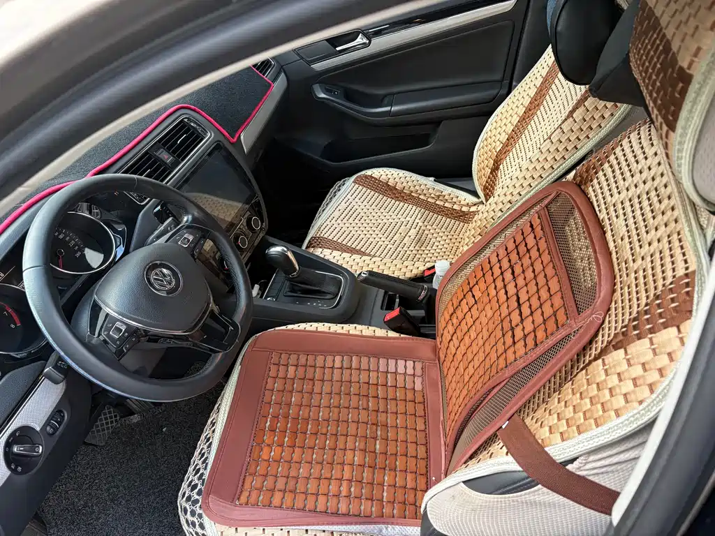 Volkswagen Sagitar 2017 1.6L AT Comfort