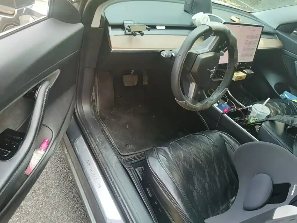 Tesla Model 3 — миниатюра 21