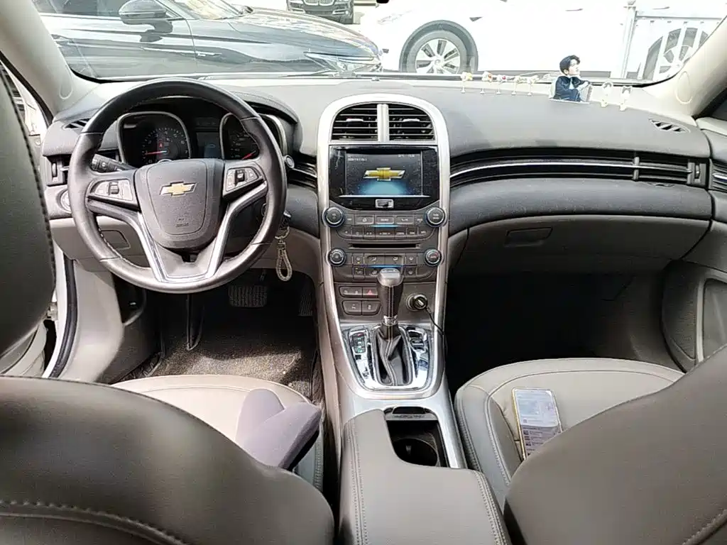Chevrolet Malibu — миниатюра 10