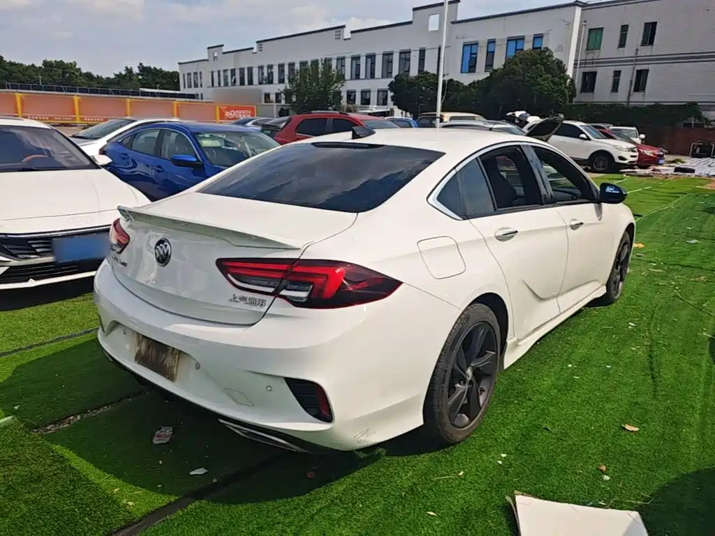 Buick Regal — миниатюра 7