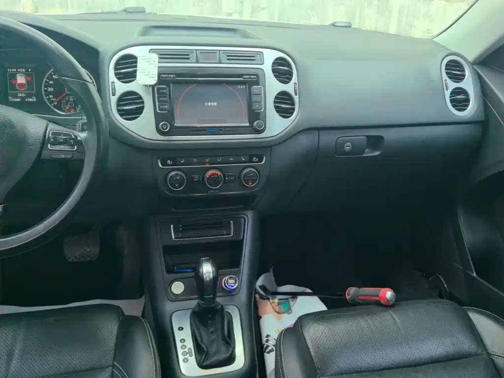 Volkswagen Tiguan — миниатюра 13