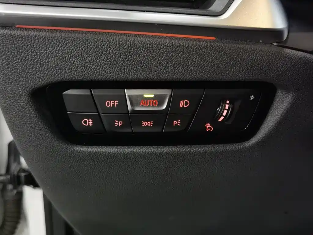 BMW 3 Series — миниатюра 21