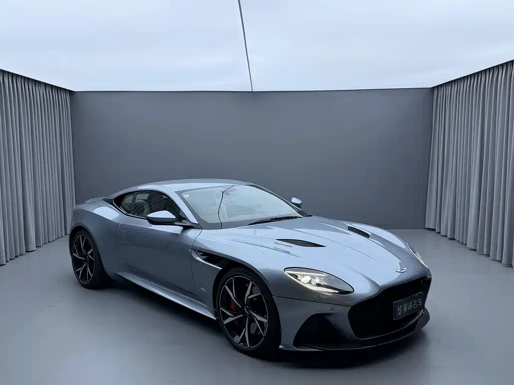 Aston Martin DBS — миниатюра 3