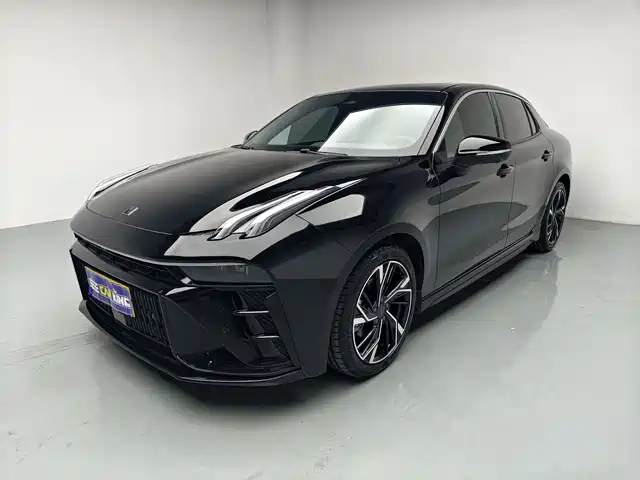 2024 Lynk & Co 03