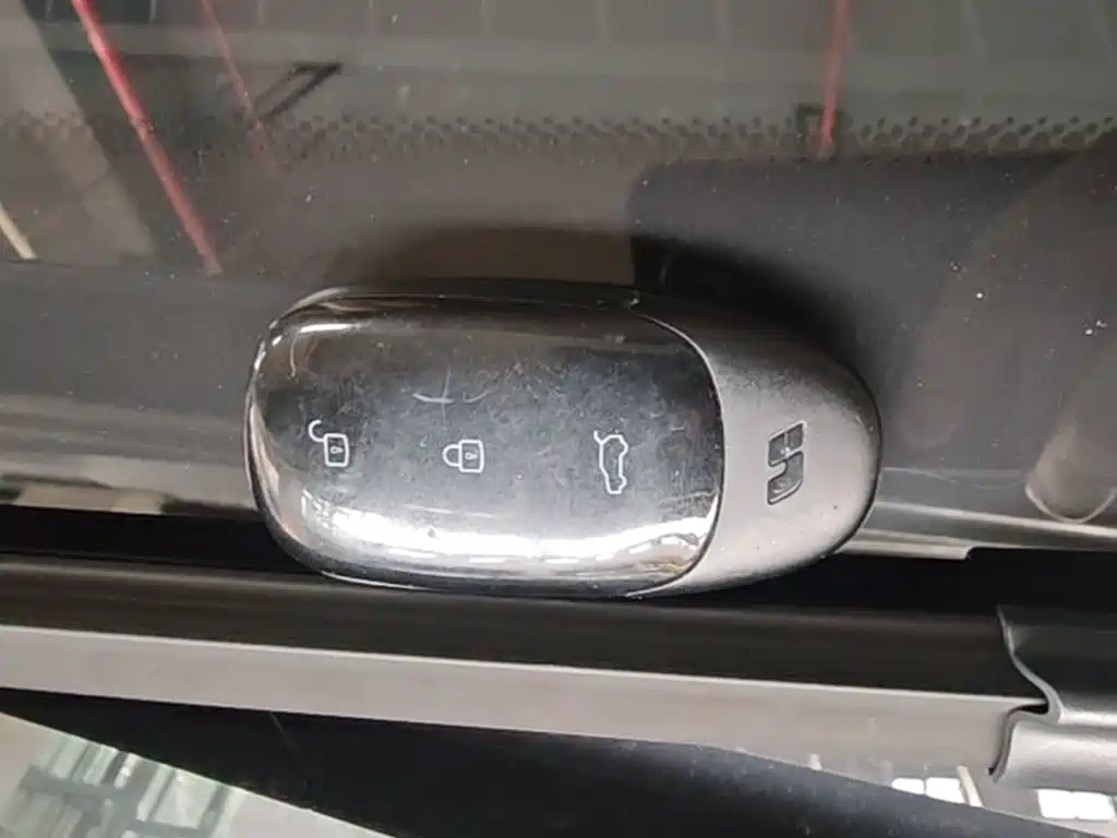 Li Auto Li ONE — миниатюра 9