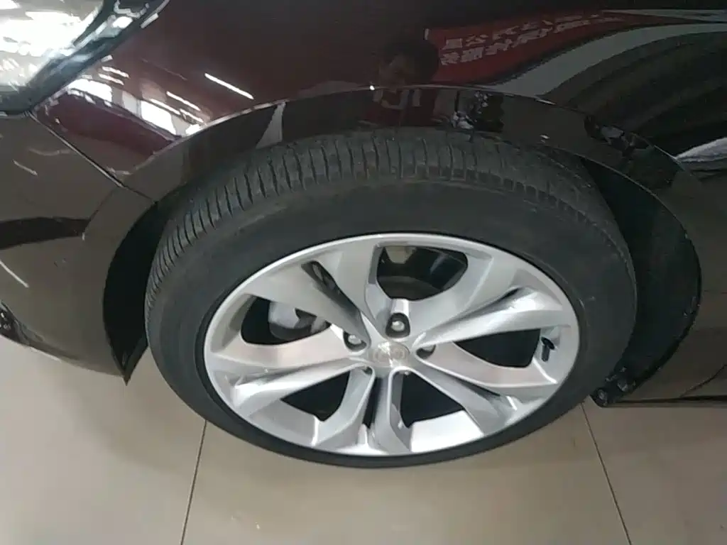 Buick LaCrosse — миниатюра 23
