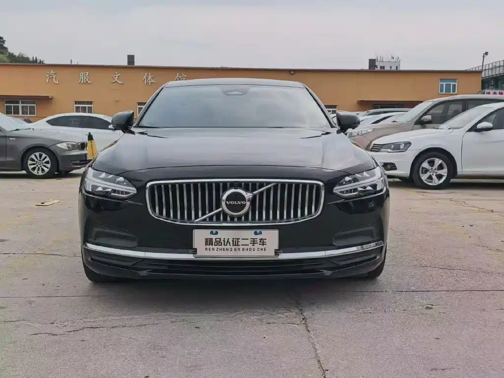 Volvo S90 — миниатюра 2
