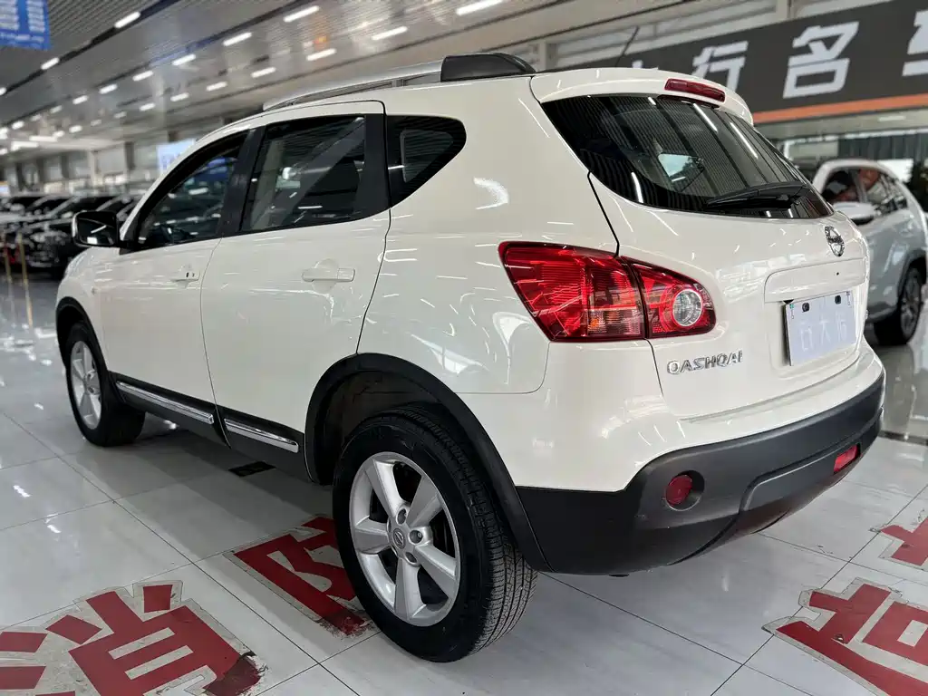 Nissan Qashqai — миниатюра 7